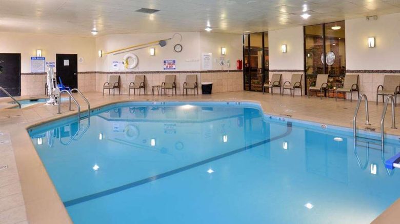 <b>Ramada Plaza by Wyndham Sheridan Pool</b>. Images powered by <a href="https://iceportal.shijigroup.com/" title="IcePortal" target="_blank">IcePortal</a>.