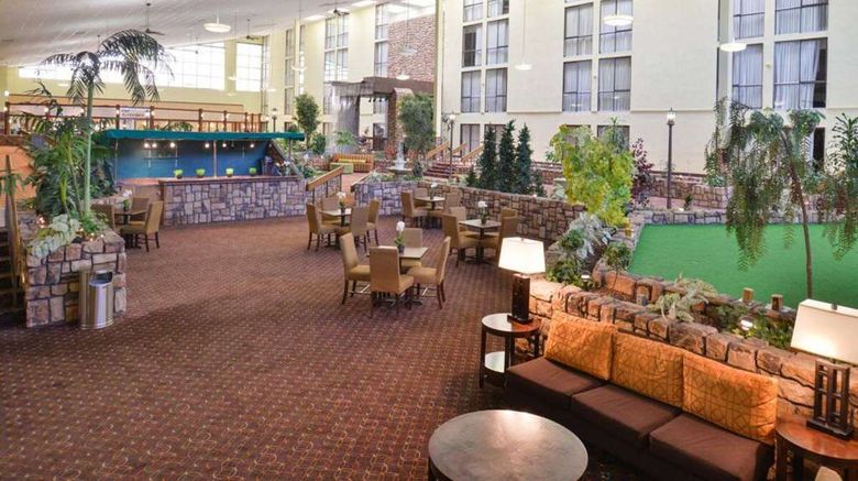 <b>Ramada Plaza by Wyndham Sheridan Lobby</b>. Images powered by <a href="https://iceportal.shijigroup.com/" title="IcePortal" target="_blank">IcePortal</a>.