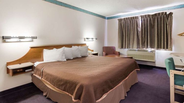 Rodeway Inn Gallup Room
