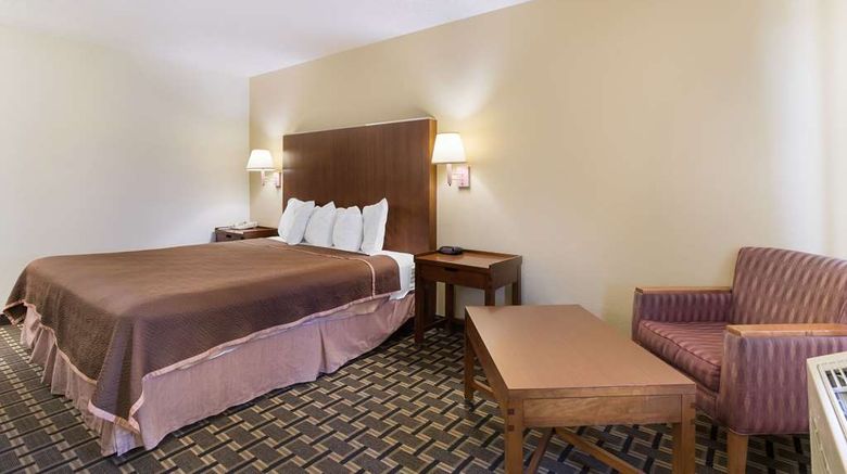 <b>Rodeway Inn Gallup Room</b>. Images powered by <a href="https://iceportal.shijigroup.com/" title="IcePortal" target="_blank">IcePortal</a>.