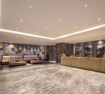 Days Hotel by Wyndham Railway Station Lobby