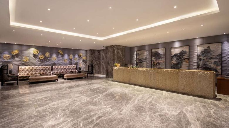 <b>Days Hotel by Wyndham Railway Station Lobby</b>. Images powered by <a href="https://iceportal.shijigroup.com/" title="IcePortal" target="_blank">IcePortal</a>.
