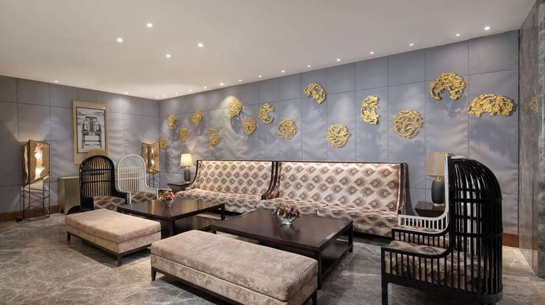 <b>Days Hotel by Wyndham Railway Station Lobby</b>. Images powered by <a href="https://iceportal.shijigroup.com/" title="IcePortal" target="_blank">IcePortal</a>.