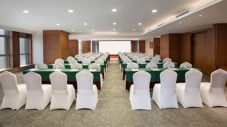 <b>Days Hotel by Wyndham Railway Station Meeting</b>. Images powered by <a href="https://iceportal.shijigroup.com/" title="IcePortal" target="_blank">IcePortal</a>.