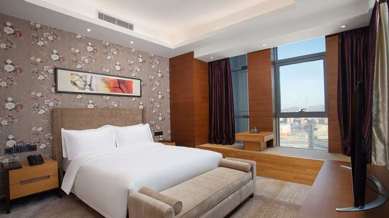 <b>Days Hotel by Wyndham Railway Station Room</b>. Images powered by <a href="https://iceportal.shijigroup.com/" title="IcePortal" target="_blank">IcePortal</a>.