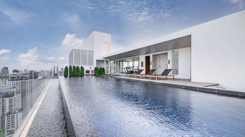 <b>Wyndham Garden Bangkok at Sukhumvit 42 Pool</b>. Images powered by <a href="https://iceportal.shijigroup.com/" title="IcePortal" target="_blank">IcePortal</a>.