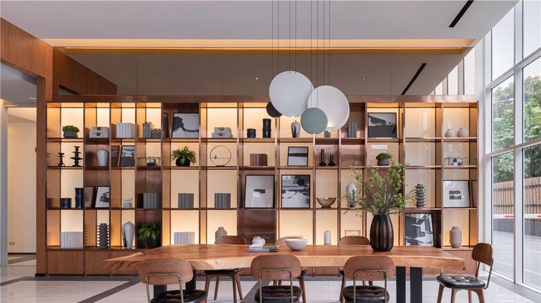 <b>Wyndham Garden Bangkok at Sukhumvit 42 Lobby</b>. Images powered by <a href="https://iceportal.shijigroup.com/" title="IcePortal" target="_blank">IcePortal</a>.