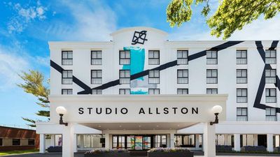 Studio Allston Hotel
