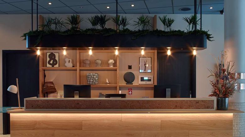 <b>Scandic Oceanhamnen Lobby</b>. Images powered by <a href="https://iceportal.shijigroup.com/" title="IcePortal" target="_blank">IcePortal</a>.