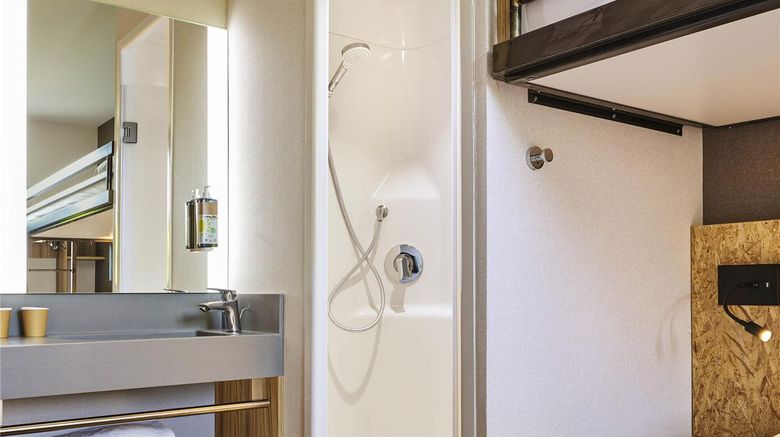 <b>Ibis Budget Paris Nord 18 Room</b>. Images powered by <a href="https://iceportal.shijigroup.com/" title="IcePortal" target="_blank">IcePortal</a>.