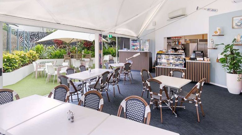 <b>Club Wyndham Kirra Beach Trademark Coll Restaurant</b>. Images powered by <a href="https://iceportal.shijigroup.com/" title="IcePortal" target="_blank">IcePortal</a>.