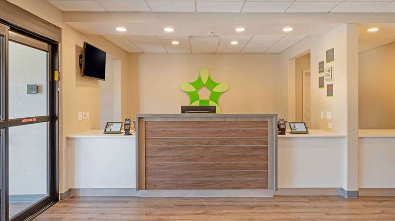 <b>Extended Stay America Suites Lobby</b>. Images powered by <a href="https://iceportal.shijigroup.com/" title="IcePortal" target="_blank">IcePortal</a>.