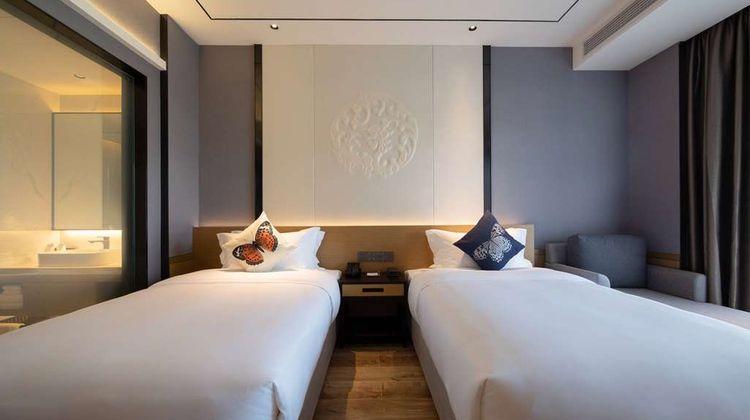 Ramada by Wyndham Guilin Yangshuo Resort Room
