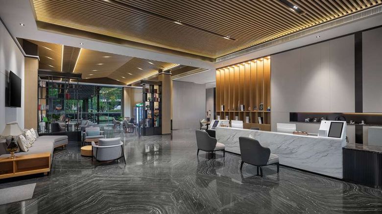 <b>Ramada by Wyndham Guilin Yangshuo Resort Lobby</b>. Images powered by <a href="https://iceportal.shijigroup.com/" title="IcePortal" target="_blank">IcePortal</a>.