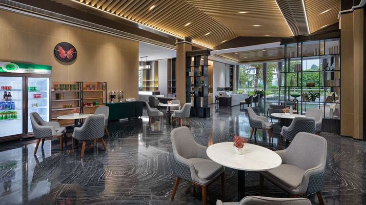 Ramada by Wyndham Guilin Yangshuo Resort Lobby
