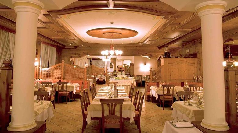 <b>Hotel Cima Rosetta, BW Signature Coll Restaurant</b>. Images powered by <a href="https://iceportal.shijigroup.com/" title="IcePortal" target="_blank">IcePortal</a>.