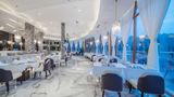 Howard Johnson Lake Serenity Hotel Restaurant