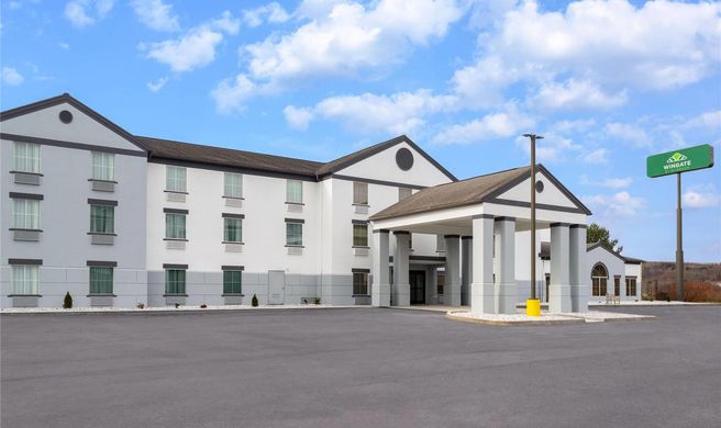 Wingate by Wyndham Clearfield Exterior