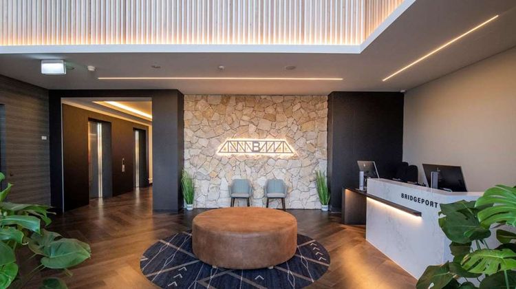 Bridgeport Hotel Lobby