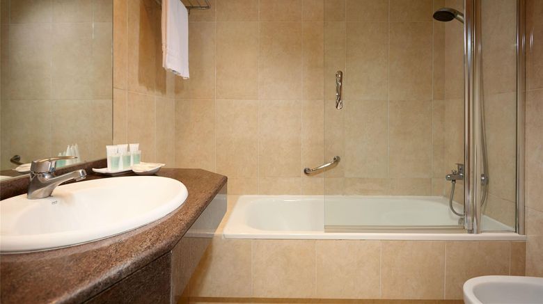 <b>Las Arenas Hotel Benalmadena Room</b>. Images powered by <a href="https://iceportal.shijigroup.com/" title="IcePortal" target="_blank">IcePortal</a>.