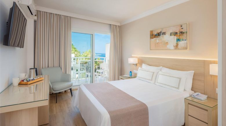 <b>Las Arenas Hotel Benalmadena Room</b>. Images powered by <a href="https://iceportal.shijigroup.com/" title="IcePortal" target="_blank">IcePortal</a>.