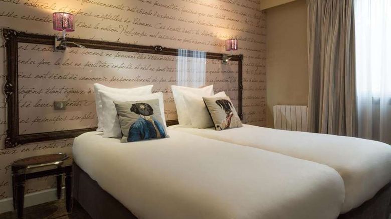 <b>Hotel Albert 1er Rueil-Malmaison Room</b>. Images powered by <a href="https://iceportal.shijigroup.com/" title="IcePortal" target="_blank">IcePortal</a>.