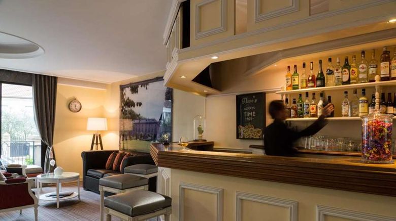 <b>Hotel Albert 1er Rueil-Malmaison Restaurant</b>. Images powered by <a href="https://iceportal.shijigroup.com/" title="IcePortal" target="_blank">IcePortal</a>.