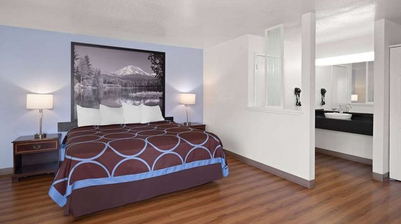 <b>Super 8 by Wyndham Dunnigan Room</b>. Images powered by <a href="https://iceportal.shijigroup.com/" title="IcePortal" target="_blank">IcePortal</a>.