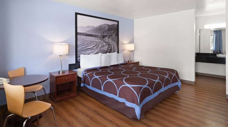 <b>Super 8 by Wyndham Dunnigan Room</b>. Images powered by <a href="https://iceportal.shijigroup.com/" title="IcePortal" target="_blank">IcePortal</a>.