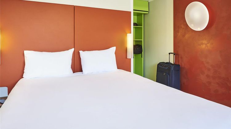 Greet Versailles-Voisins Le Bretonneux Room