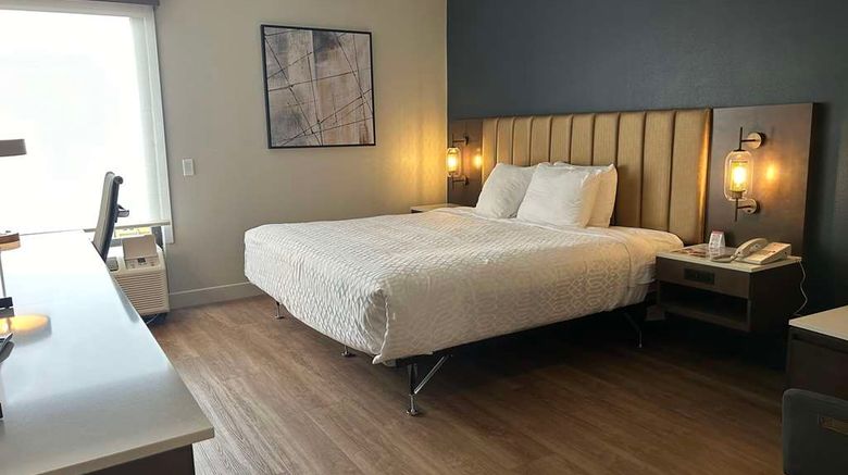 <b>Best Western Plus Meadowlands Room</b>. Images powered by <a href="https://iceportal.shijigroup.com/" title="IcePortal" target="_blank">IcePortal</a>.