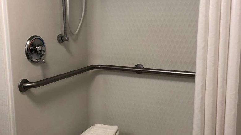 <b>Comfort Inn Darien Room</b>. Images powered by <a href="https://iceportal.shijigroup.com/" title="IcePortal" target="_blank">IcePortal</a>.