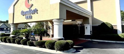 Comfort Inn Darien Exterior