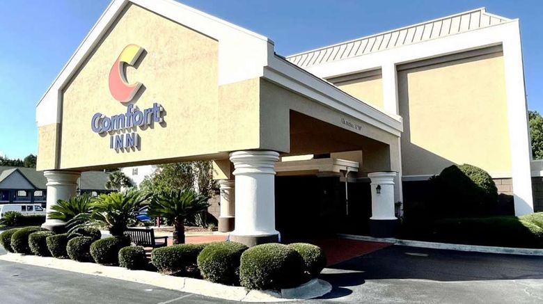 <b>Comfort Inn Darien Exterior</b>. Images powered by <a href="https://iceportal.shijigroup.com/" title="IcePortal" target="_blank">IcePortal</a>.