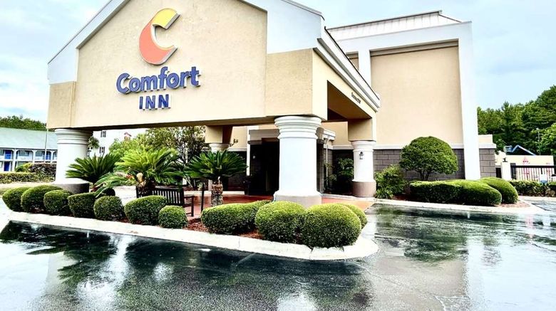 <b>Comfort Inn Darien Exterior</b>. Images powered by <a href="https://iceportal.shijigroup.com/" title="IcePortal" target="_blank">IcePortal</a>.
