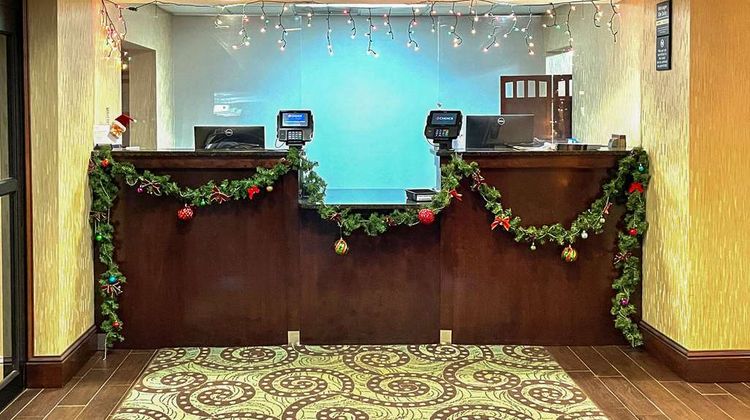 Comfort Inn Darien Lobby