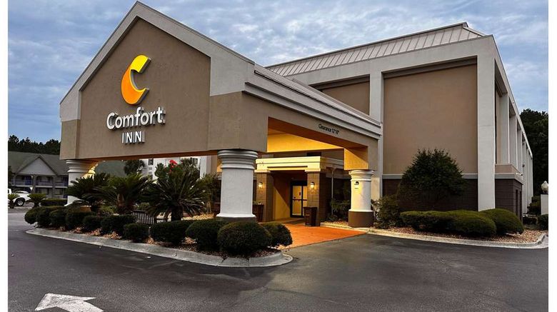 Comfort Inn Darien Exterior. Images powered by <a href="https://iceportal.shijigroup.com" target="_blank" rel="noopener">Ice Portal</a>.