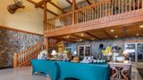 <b>Mountain Edge Resort & Spa Restaurant</b>. Images powered by <a href="https://iceportal.shijigroup.com/" title="IcePortal" target="_blank">IcePortal</a>.