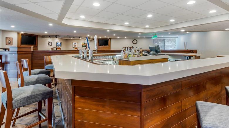<b>Clarion Inn Elmira Restaurant</b>. Images powered by <a href="https://iceportal.shijigroup.com/" title="IcePortal" target="_blank">IcePortal</a>.
