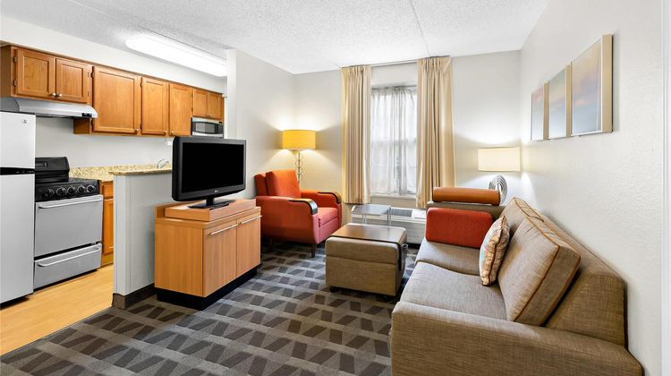 MainStay Suites Suite