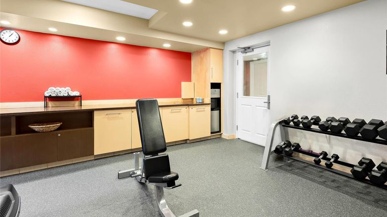 <b>MainStay Suites Health</b>. Images powered by <a href="https://iceportal.shijigroup.com/" title="IcePortal" target="_blank">IcePortal</a>.