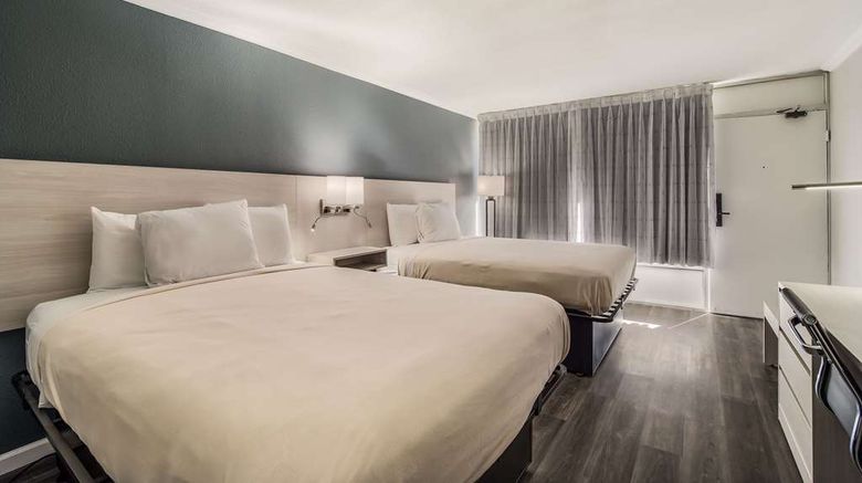 <b>MainStay Suites Florence Room</b>. Images powered by <a href="https://iceportal.shijigroup.com/" title="IcePortal" target="_blank">IcePortal</a>.