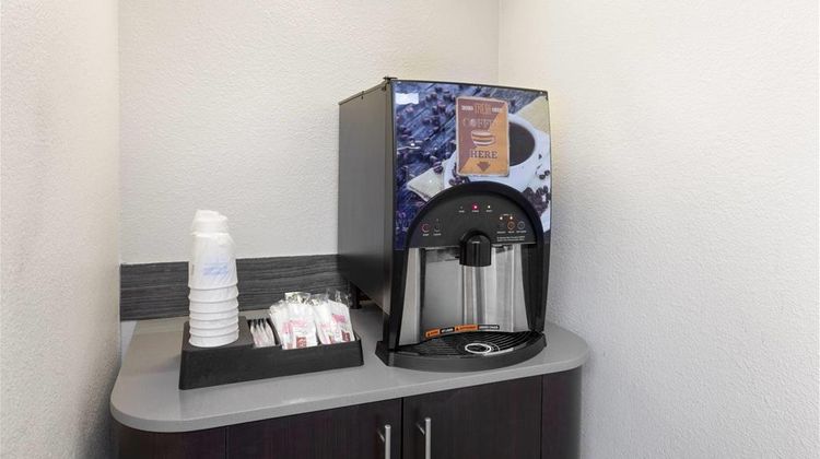 Travelodge by Wyndham Madison Heights Other