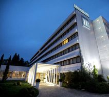 Living Place Hotel Bologna Exterior