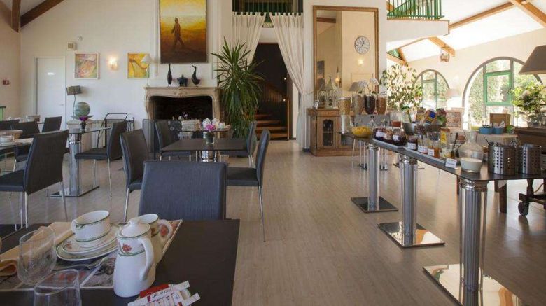 <b>Golf Hotel Colvert Restaurant</b>. Images powered by <a href="https://iceportal.shijigroup.com/" title="IcePortal" target="_blank">IcePortal</a>.