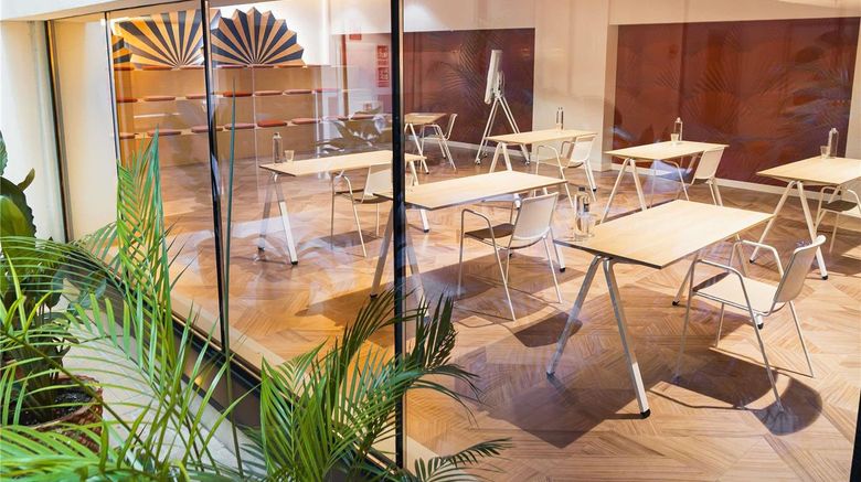 <b>Ibis Styles Sevilla Santa Justa Meeting</b>. Images powered by <a href="https://iceportal.shijigroup.com/" title="IcePortal" target="_blank">IcePortal</a>.