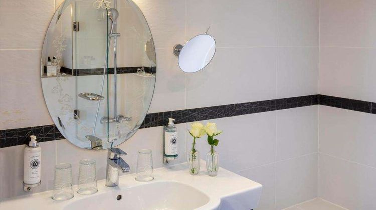 Hotel Plaza Elysees Room