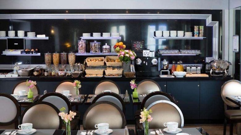 <b>Hotel Plaza Elysees Restaurant</b>. Images powered by <a href="https://iceportal.shijigroup.com/" title="IcePortal" target="_blank">IcePortal</a>.