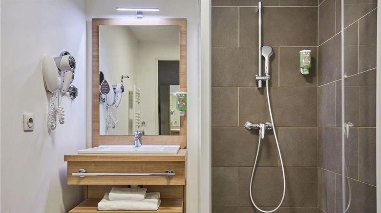 <b>Odalys Paris Rueil Room</b>. Images powered by <a href="https://iceportal.shijigroup.com/" title="IcePortal" target="_blank">IcePortal</a>.