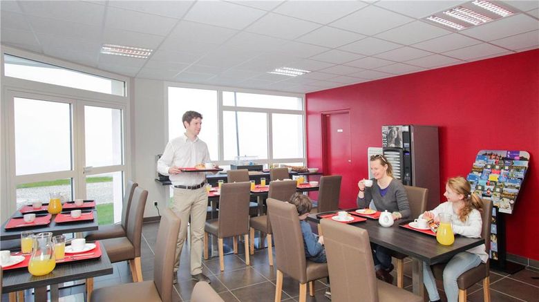 <b>Odalys Saint Jean Restaurant</b>. Images powered by <a href="https://iceportal.shijigroup.com/" title="IcePortal" target="_blank">IcePortal</a>.